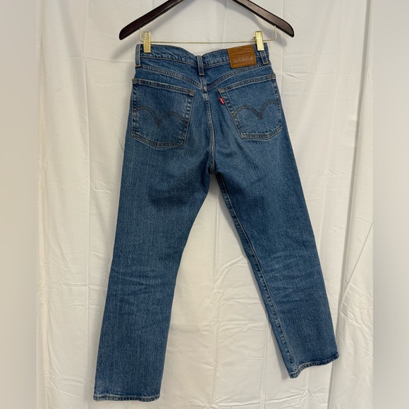 Levi’s Wedgie Straight Jeans BNWOT - Picture 2 of 3